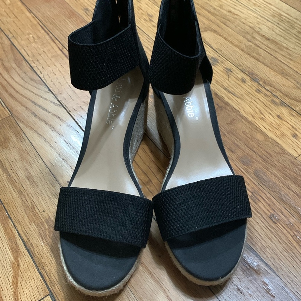 Black Wedge sandals Lexie & Abbie